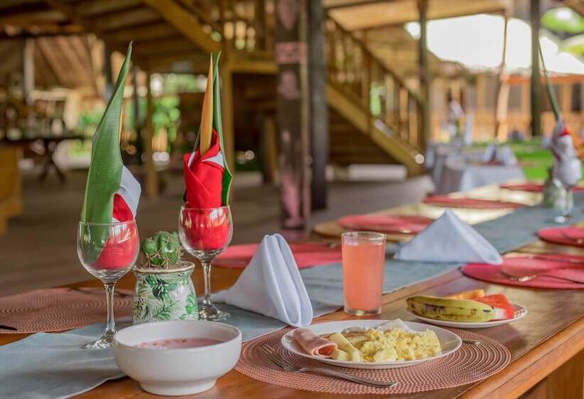 Biohotel Arara River