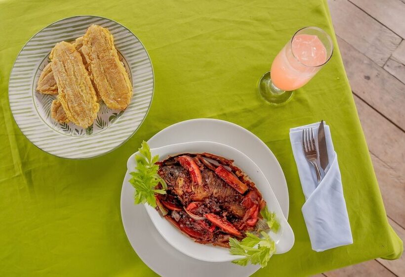 Biohotel Arara River