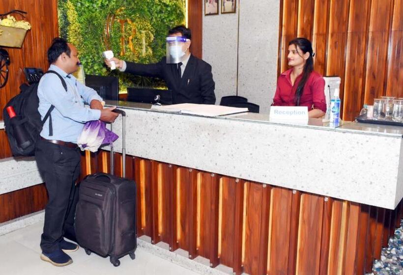 בית מלון כפרי Radha Residency