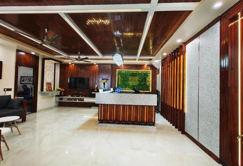 בית מלון כפרי Radha Residency