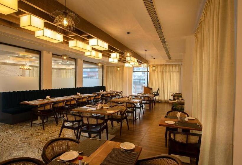 בית מלון כפרי The Coral Kanyakumari