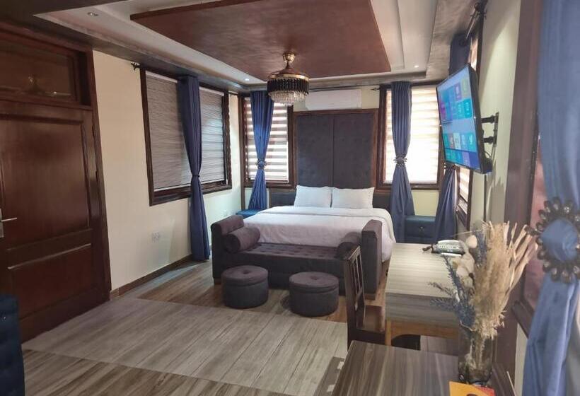 هتل Weycha Bayhouse