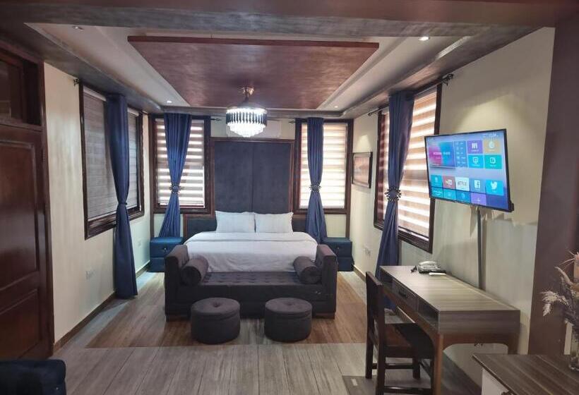 هتل Weycha Bayhouse