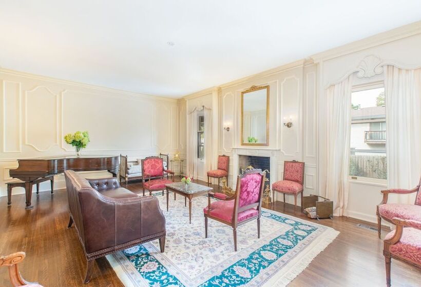 Martha S Bed And Breakfast