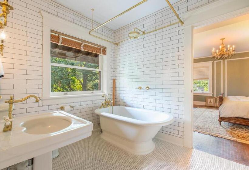 Martha S Bed And Breakfast