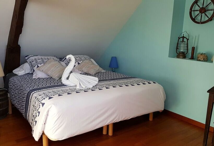 Пансион Aux Chambres Du Chadoux De Chateaubourg