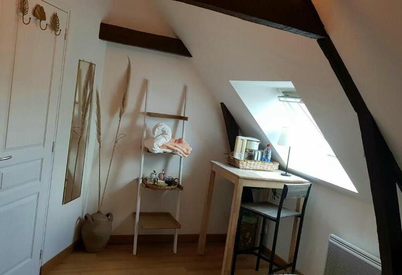 Пансион Aux Chambres Du Chadoux De Chateaubourg