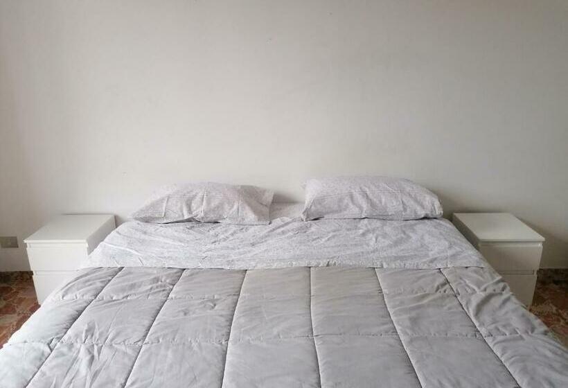 بنسيون Camera In Centro