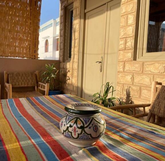 پانسیون Surf & Salsa Guesthouse