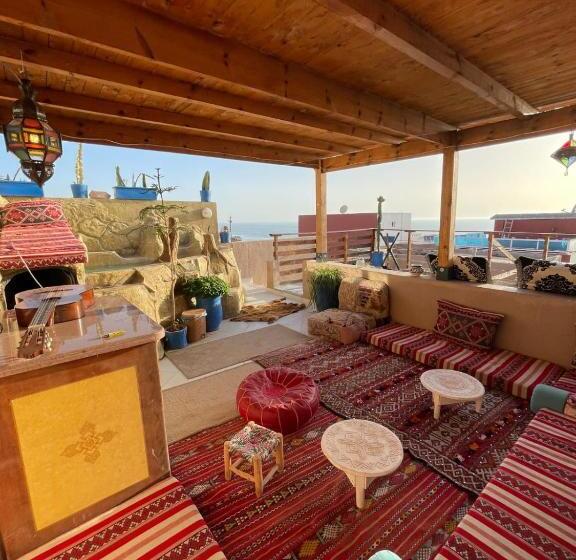 پانسیون Surf & Salsa Guesthouse