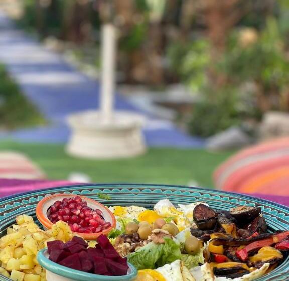 پانسیون Surf & Salsa Guesthouse