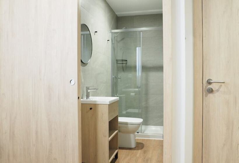 هاستل Micampus San Mamés Students Residence