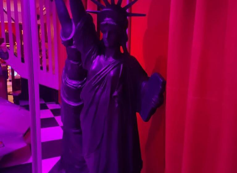 Bed and Breakfast Le Quart D Heure Americain