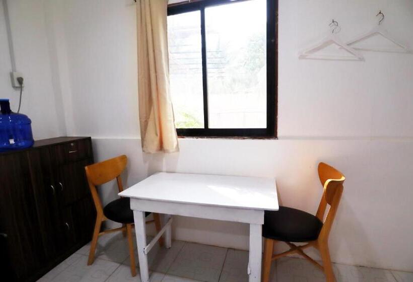 Ocean Breeze Hostel By Daily Sweet