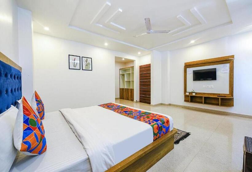 Fabhotel The Micky House