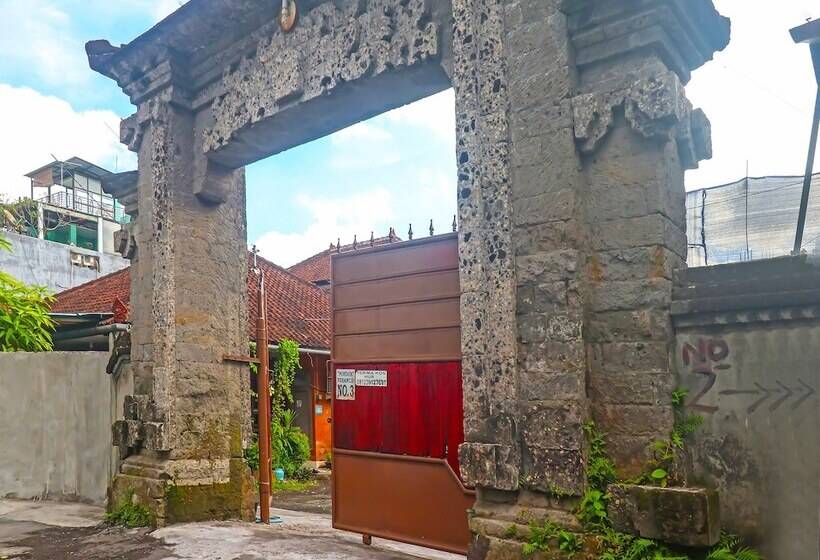 호텔 Pondok Syariah Denpasar Mitra Reddoorz