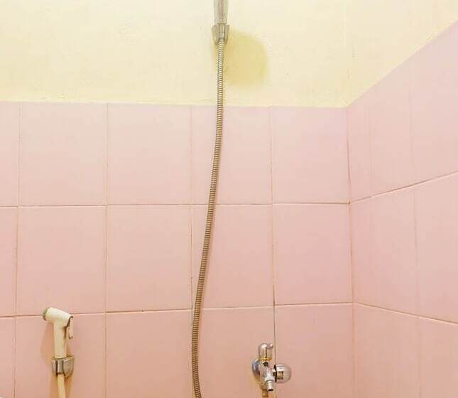 호텔 Pondok Syariah Denpasar Mitra Reddoorz