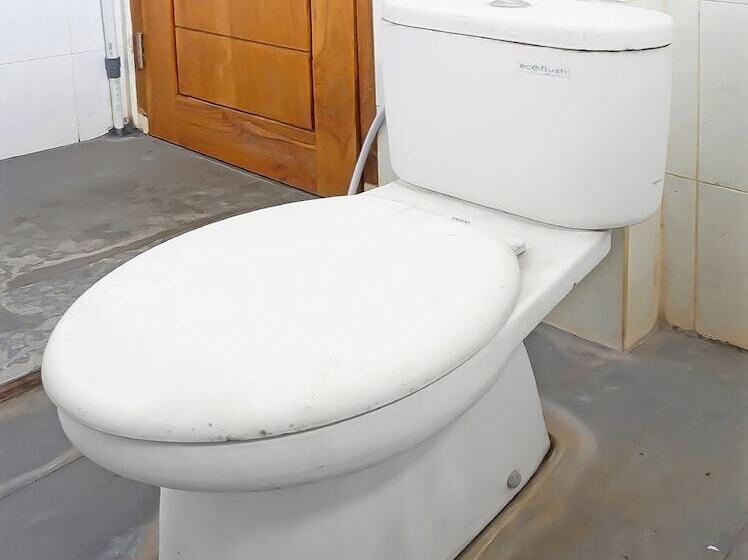 酒店 Reddoorz Syariah At Delta Sari Aloha Waru