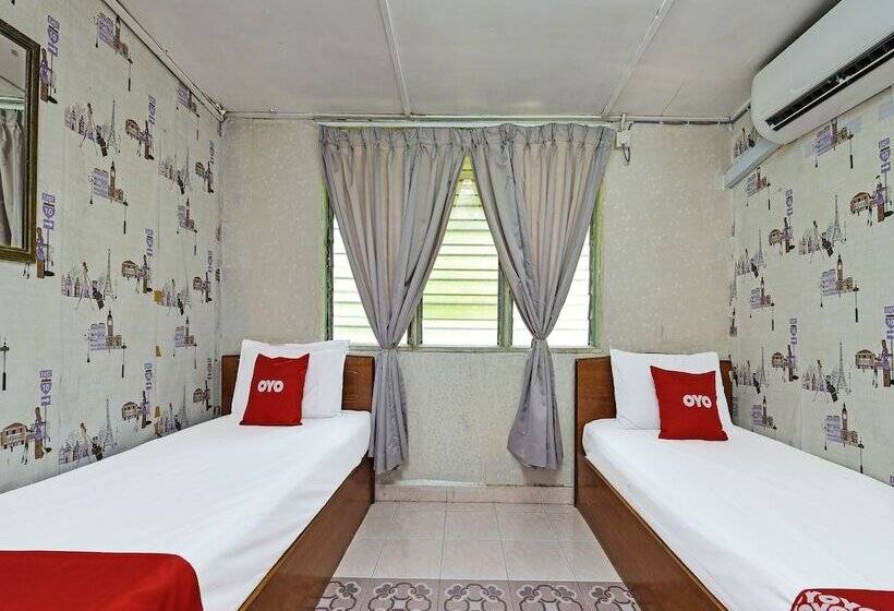 ホテル Oyo 90636 Teratak Zakiah Chalet