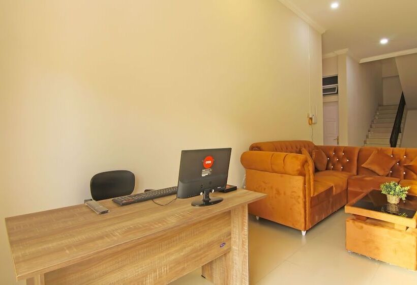 호텔 Utama Residence