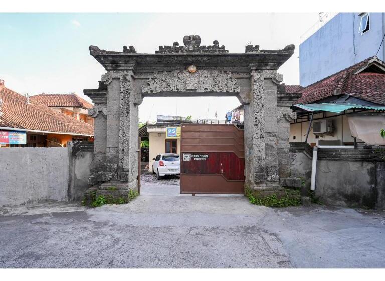 호텔 Pondok Syariah Denpasar Mitra Reddoorz
