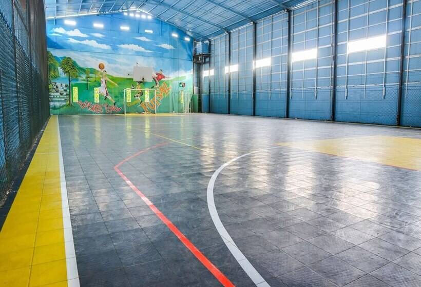 酒店 Spot On 91765 Kaiku Guest House