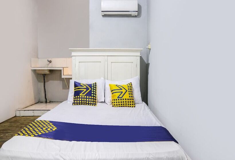 酒店 Spot On 91765 Kaiku Guest House