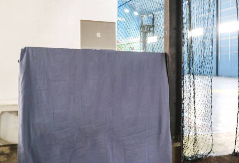 酒店 Spot On 91765 Kaiku Guest House