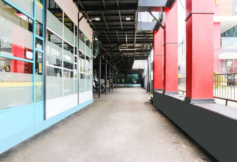 酒店 Spot On 91765 Kaiku Guest House