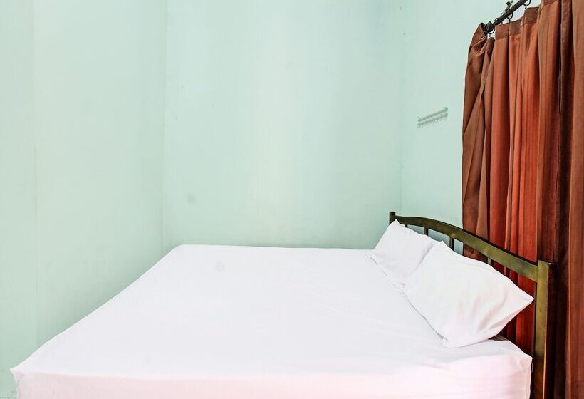 هتل Spot On 91771 Homestay Bang Haji