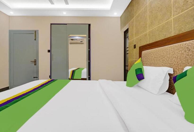 ホテル Treebo Pushpak Service Apartment