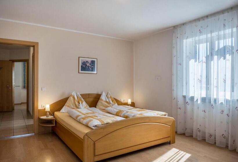 هتل Valtlhof   Apt 2