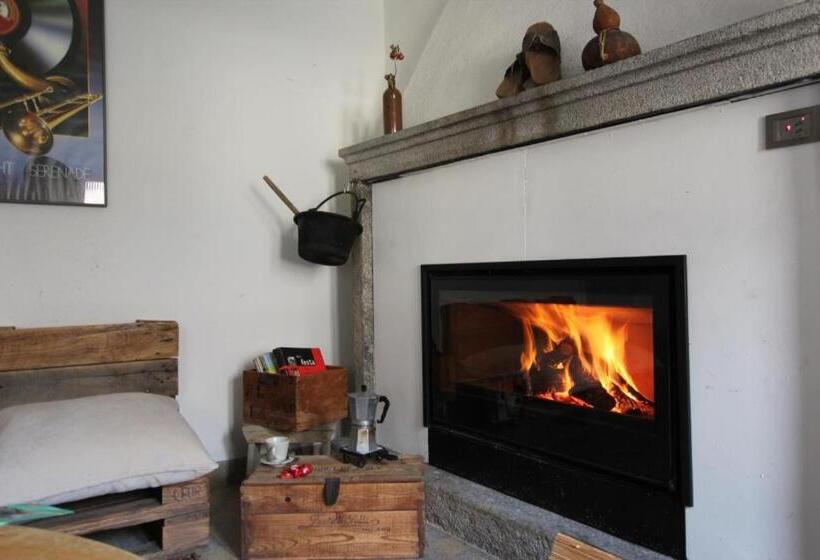 פנסיון Camera In Casa Eva