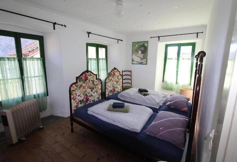 פנסיון Camera In Casa Eva