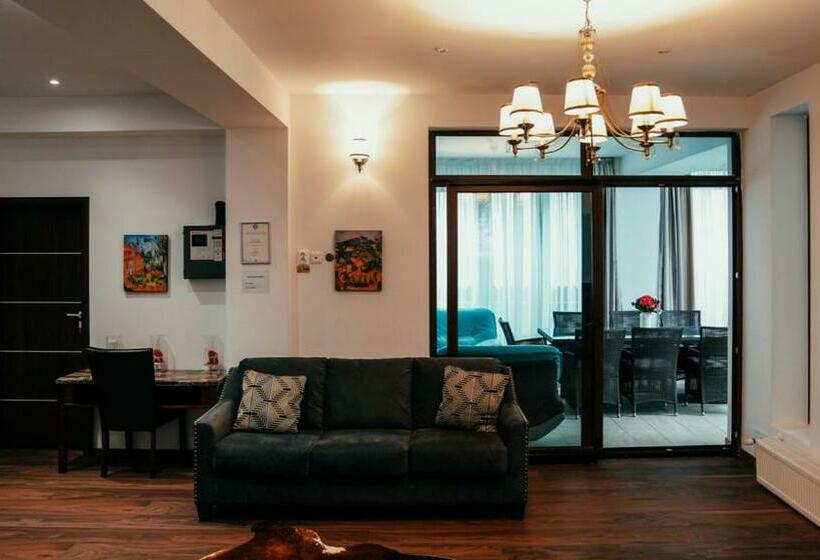 פנסיון Chalet Belmont