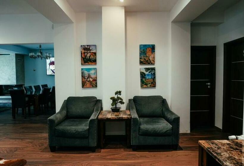 פנסיון Chalet Belmont