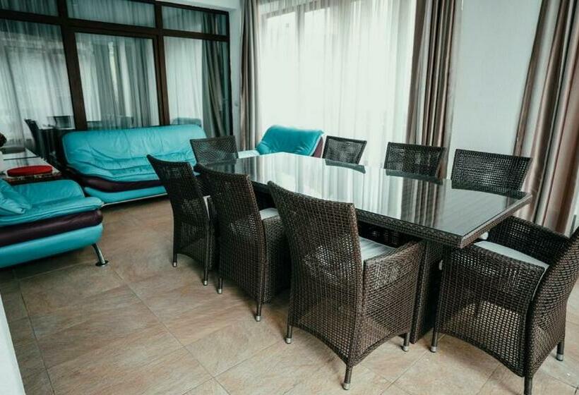 פנסיון Chalet Belmont