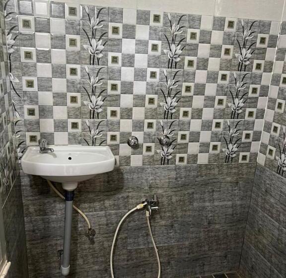 پانسیون Grand Royale Cottage Anjuna