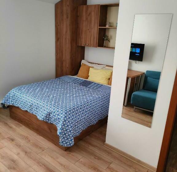 ペンション Ivavev Is Us Bythesea Constanta