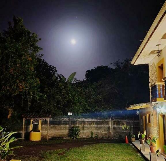 بنسيون Rancho El Abuelo