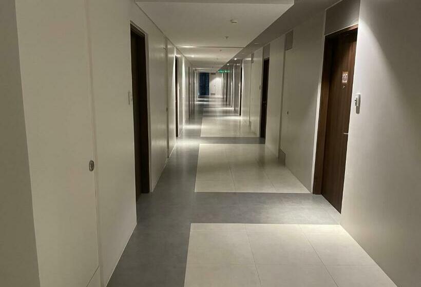 Reluxe マリン Condo