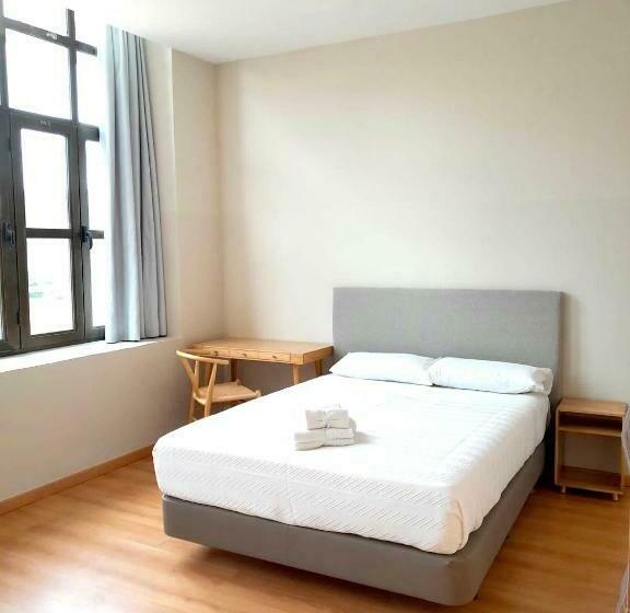 Общежитие Tres Estrellas Camí De Sirga Mequinenza