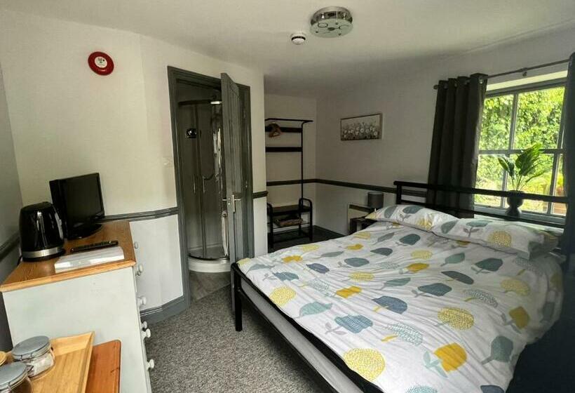 مبيت وإفطار The White Hart