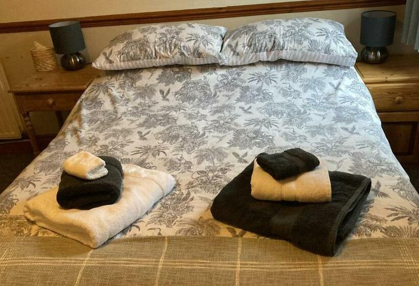 مبيت وإفطار The White Hart