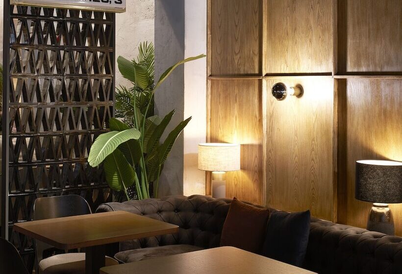 ホテル Bilder Boutique