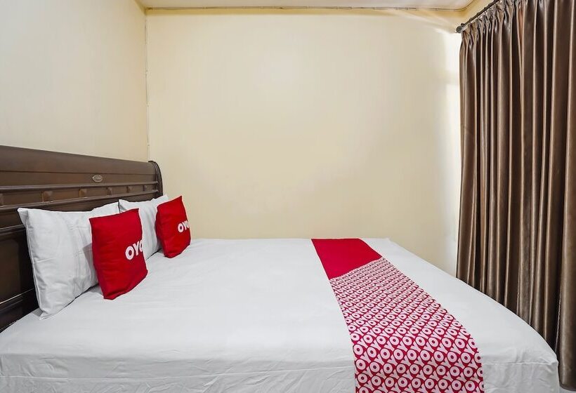 בית מלון כפרי Oyo 91743 Choirul Residence