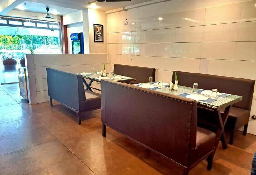 فندق Pankaj Residency