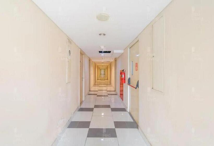 Отель Redliving Apartemen 19 Avenue Amanah Room