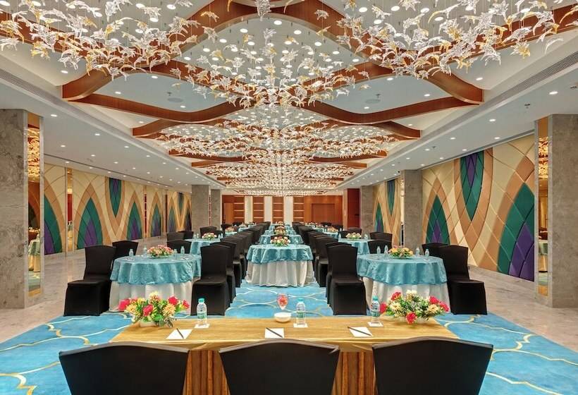 فندق Regenta Fairlark Vadodara