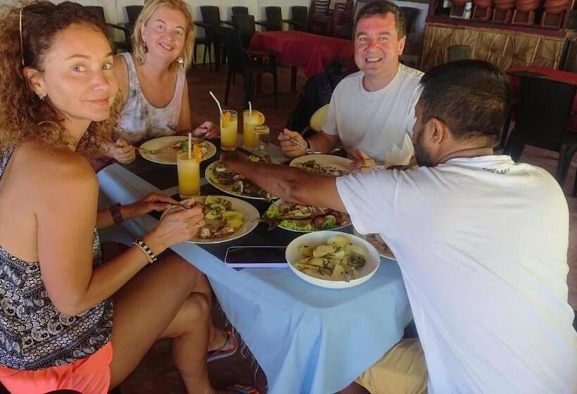 酒店 Resort Maya Beach